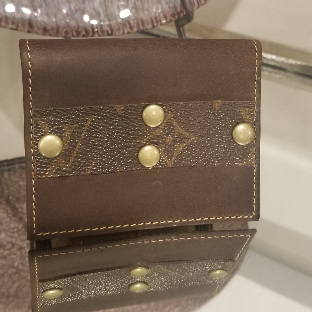 UPCYCLED Leather Card Case